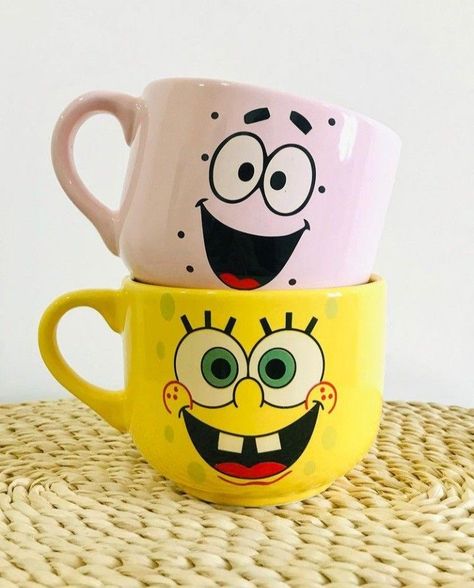 Diy Mug Designs, Bedroom Ideas For Small Rooms Cozy, Ceramic Cafe, Disney Cups, Cute Disney Drawings, Disney Mugs, Cartoon Gift, Glass Tea Cups, Learn Crafts