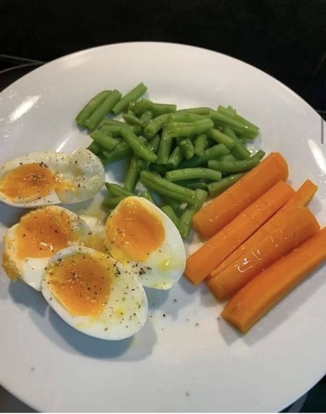 Healthy Boiled Eggs Recipes, Boiled Eggs Meal, Boiled Egg Dinner, Soft Diet Foods, Boiled Egg Meals, Carrot Aesthetic, Boiled Eggs Breakfast, Boiled Eggs Recipes, Boiled Carrots