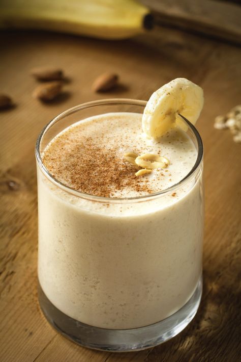 Apple Banana Tea Smoothie for a Healthy Snack. Sometimes you just don’t feel like cooking but you’re hungry for something. Fitness Smoothies, Pre Workout Smoothie, Protein Packed Smoothies, Workout Smoothie Recipes, Cinnamon Smoothie, Banana Shake, Banana Smoothie Recipe, Workout Smoothies, Banana Breakfast