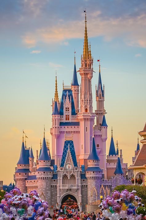 The Best of Brett Svenson's Walt Disney World Photography - WDW Magazine Disney Cinderella Castle, Disney World Castle, Arte Pin Up, Disney World Pictures, Disney Background, Disney Iphone, The Jungle Book, World Wallpaper, Disney Photography