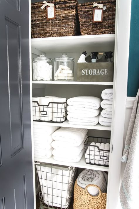 7 tips for perfect linen closet organization for the best ways to sort sheets, keep cleaning supplies handy, make laundry easier, and have guest amenities in easy reach. #organizing   linen closet organization,declutter, save space, organize, small linen closet, organization tips, organization hack, simplicity, ideas for an organized life, organization diy, organization ideas for the home, life, small spaces, Laundry Closet Organization, Guest Amenities, Small Linen Closets, Organiser Son Dressing, Diy Bathroom Storage Ideas, Organized Closet, Diy Bathroom Storage, House Organisation, Bathroom Organization Diy