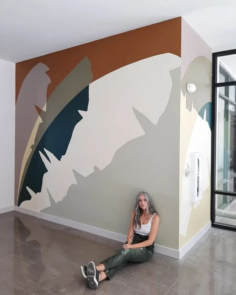 Urban Murals Ideas, Monochromatic Mural, African Mural, Painted Ceiling Mural, Hand Painted Murals For Home, Abstract Mural, Wall Murals Diy, Modern Wallpaper Designs, Interior Murals