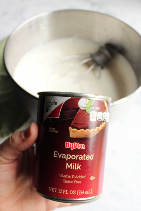 Recipe Using Evaporated Milk, Evaporated Milk Desserts, Diy Whipped Cream, Stable Whipped Cream, Homemade Cool Whip, Evaporated Milk Recipes, Make Whipped Cream, Ice Cream Alternative, Eagle Brand Milk