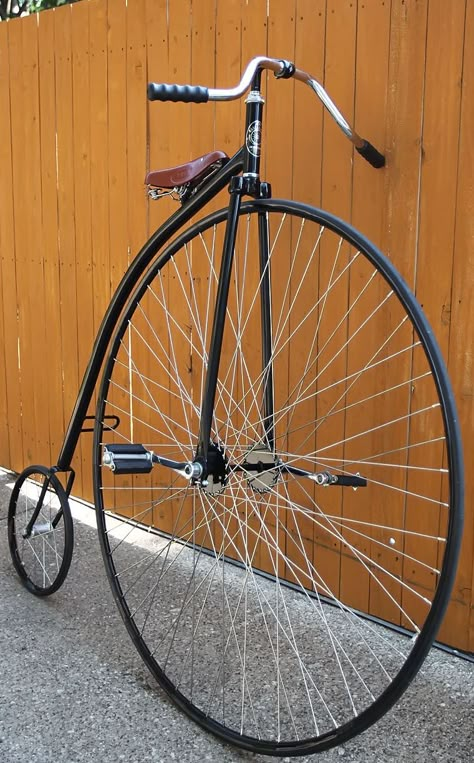 Pvc Bike Racks, Penny Farthing Bicycle, Lowrider Bicycle, Antique Bicycles, Tricycle Bike, Penny Farthing, Bike Training, Old Bicycle, Bike Gift