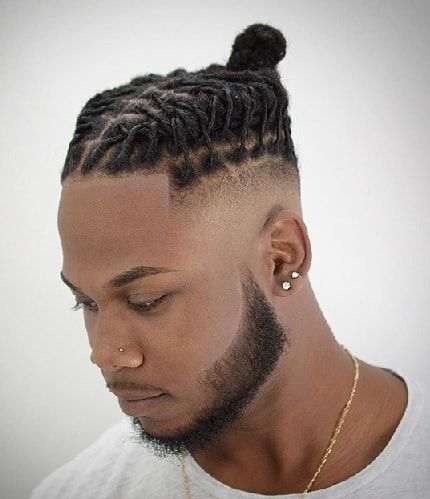 Bun Men, Mens Dreadlock Styles, Braided Man Bun, Dread Hairstyles For Men, Man Bun Hairstyles, Dreadlock Hairstyles For Men, Black Men Haircuts, Tapered Haircut, Dreadlock Styles