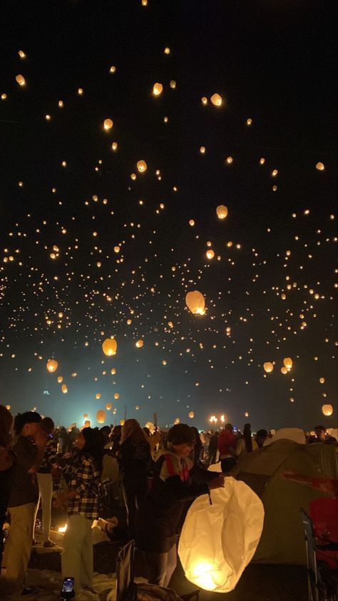 #flyinglantern#wishmaking Floating Lanterns Aesthetic, Japanese Lantern Festival, Flying Lanterns, Floating Lantern Festival, Light Fest, Flying Lantern, Japanese Lantern, Floating Lanterns, Sky Lanterns