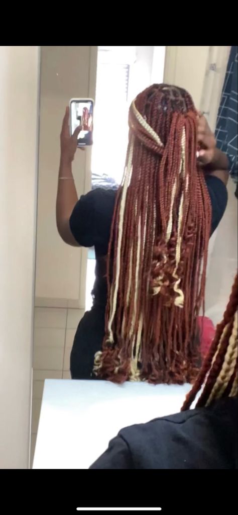 Colour 350 And 613 Braids, Box Braids With Two Different Colors, 2 Toned Braids, Copper And Blonde Knotless Braids, 350 And 613 Knotless Braids, Blonde And Brown Hair Color Braids, French Curl Braids Color Ideas, Calico Braids Black Women, Blonde And Copper Braids