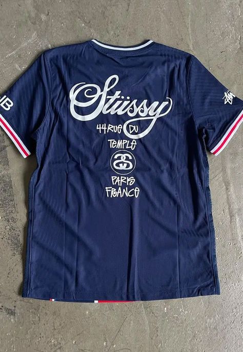 Stussy Soccer Jersey, Stussy Football Jersey, Stussy Jersey, Apparel Design Inspiration, Vintage Football Shirts, Football Fashion, Street Fashion Men Streetwear, Vintage Jerseys, Fashion Wishlist