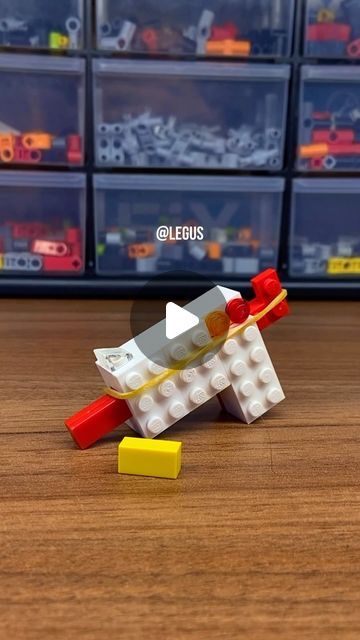 Lego Guitar Instructions, Cool Easy Lego Creations, Cool Lego Ideas To Build, Lego Building Ideas Easy, Lego Ideas To Build Instructions, Lego Crossbow, Lego Ideas To Build Easy, Lego Ideas To Build, Lego Challenges For Kids