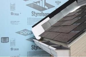 Step and Kick-Out Flashing at Roof-Wall Intersections | Building America Solution Center Gallery Building, Rigid Foam Insulation, Diy Exterior, Insulated Siding, Green Building Materials, Roof Flashing, Building A Porch, Waterproofing Basement, Tin Roof