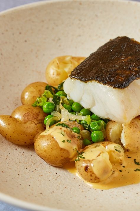 Baked Cod Recipe with Mint Hollandaise - Great British Chefs Cod Fillet Recipes, Lettuce Recipes, Baked Cod Recipes, Cod Recipe, Great British Chefs, New Potatoes, Cod Recipes, Pea Recipes, Cooking Spray