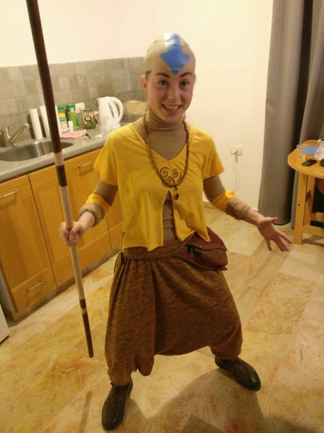 #aang #cosplay #avatar #costume Avatar Costumes The Last Airbender, Aang Halloween Costume, Avatar Aang Costume, Aang Costume, Aang Cosplay, Avatar Costume, Avatar Airbender, Halloween Costume Outfits, Avatar Aang