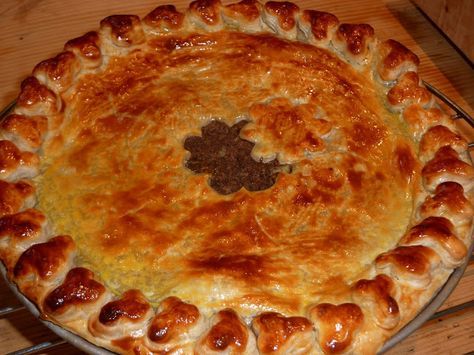 EpiCurious Generations: Tourtière du Québec (French Canadian Meat Pie) Tourtiere Recipe Quebec, Tortiere Recipe, Tourtiere Recipe, Canadian Meat Pie, Canadian Recipes, Canadian Dishes, Savory Pies, Meat Pies, French Canadian