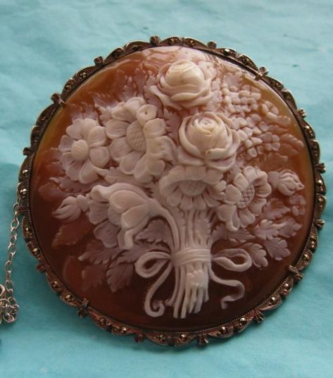 Victorian Cameo of a Bouquet of Flowers A Bouquet Of Flowers, Poly Clay, Hair Adornments, Cameo Jewelry, Vintage Cameo, Cameo Brooch, Bouquet Of Flowers, Victorian Jewelry, Floral Vintage