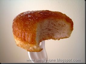 Chinese Fried Biscuits Chinese Fried Biscuits, Chinese Biscuits, Fried Biscuits, Chinese Cake, Easy Donut Recipe, Chinese Buffet, Easy Donuts, Canned Biscuits, Buffet Restaurant