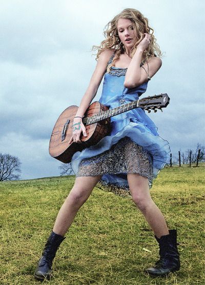 Taylor Swift 2010, Holding A Guitar, Taylor Swift Country, Taylor Swift Guitar, Taylor Swift Photoshoot, Ralph Lauren Boots, Swift Facts, Taylor Swift Speak Now, Taylor Swift Fearless