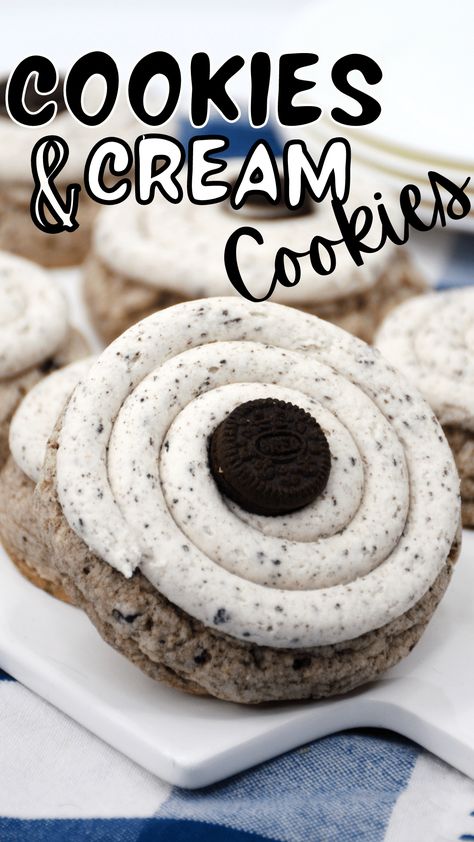 Dessert Recipes Crumbl Cookies, Cookie Recipes For Wedding, Oreo Cookie Recipes Easy, Oreo Cookie Icing, Giant Oreo Cookie, Cookie And Cream Recipes, Cream For Cookies, Cookies And Cream Cheesecake Cookies, Cookies N Cream Dessert Recipes