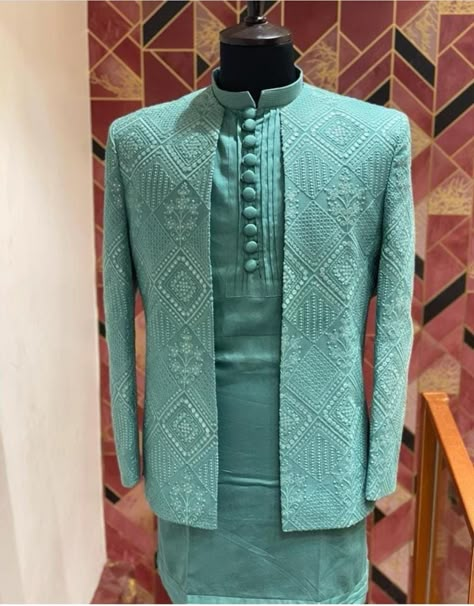 India Fashion Men, Indian Wedding Suits Men, Man Dress Design, Indian Wedding Clothes For Men, Sherwani For Men Wedding, Boys Kurta Design, Wedding Kurta For Men, Groom Dress Men, Gents Kurta Design