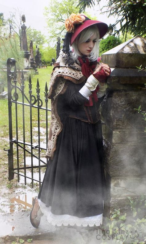 Bloodborne - Plain Doll Cosplay by Tina-Kinz facebook.com/tinakinzcosplay Doll Bloodborne, Bloodborne Doll, Bloodborne Cosplay, Doll Cosplay, Bloodborne Art, Dilly Dally, Old Blood, Bear Outfits, Bloodborne