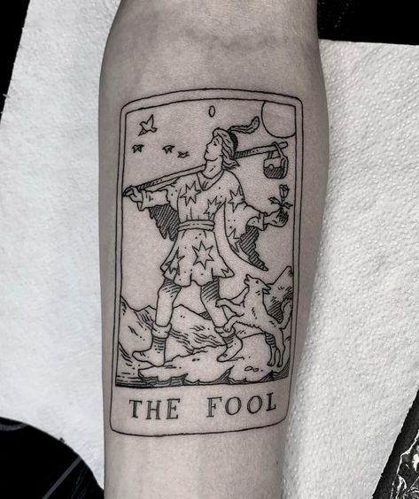 tattoo of a tarot card: "The fool" Fool Tattoo, Stick Poke Tattoo, Strength Tarot, Engraving Tattoo, Tarot Card Tattoo, Tarot Tattoo, Occult Tattoo, Vegan Tattoo, B Tattoo