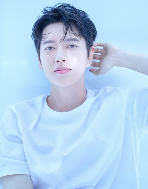 https://www.soompi.com/article/1410215wpp/park-hae-jin-talks-about-acting-in-kkondae-intern-the-kind-of-senior-actor-he-is-and-more Park Hye Jin, Darren Wang, Park Haejin, Park Hae Jin, My Love From The Star, East Of Eden, Love Park, Song Joong, Romantic Scenes