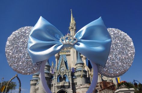 Cinderella Ears, Cinderella Halloween Costume, Diy Disney Ears, Disneyland Ears, Disney Ears Headband, Diy Mickey Ears, Disney Mouse Ears, Costume Princess, Disney Minnie Mouse Ears