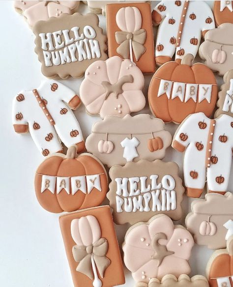 Neutral Fall Gender Reveal, A Lil Pumpkin Is On The Way, Pumpkin Sprinkle Party, Pumpkin Shower Decor, Gender Reveal Party Theme Fall, Lil Pumpkin Baby Shower Cookies, Cute Gender Reveal Themes Fall, November Baby Shower Themes Boys, Boho Fall Gender Reveal