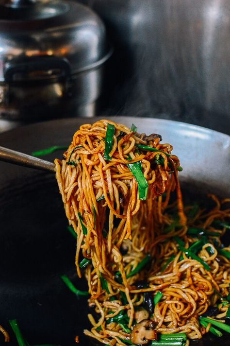 Long Noodle Recipes, Longevity Noodles Recipe, Long Life Noodles Recipe, Delicious Food Images, Long Life Noodles, Heartbeet Kitchen, Longevity Noodles, Wok Of Life, Woks Of Life