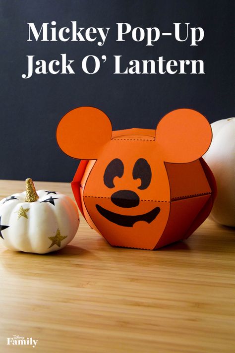 Disney DIY: Mickey Pop-Up Jack O’Lantern Disney Halloween Crafts, Halloween Crafts Diy, Halloween Treat Holders, Mickey Mouse Crafts, Disney Halloween Decorations, Disney Halloween Parties, Decorate For Fall, Mouse Crafts, Mickey Mouse Halloween