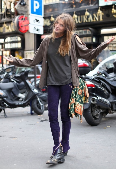 love her Daria Werbowy Style, Neo Grunge Style, Neo Grunge, Daria Werbowy, Walking Down The Street, Tokyo Street Fashion, Fashion 90s, Models Off Duty, Carrie Bradshaw