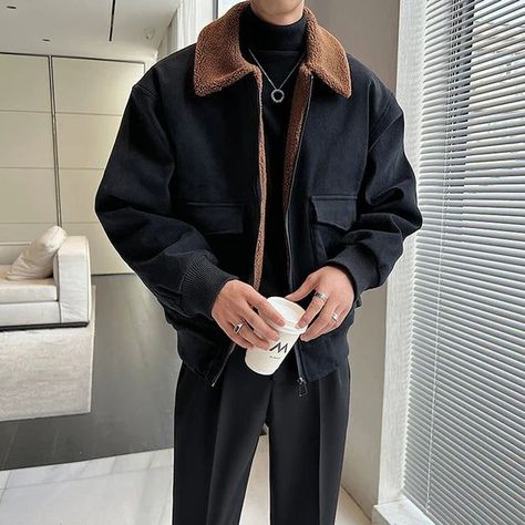 Korean Winter Clothes Men, Fur Lined Jacket Men, Big Jacket Outfits Street Style Men, Mens Fashion Trench Coat, Mens Winter Looks, Men Winter Style Casual, French Fashion Men Casual, Korean Jacket Outfit Men, Korean Male Winter Outfit