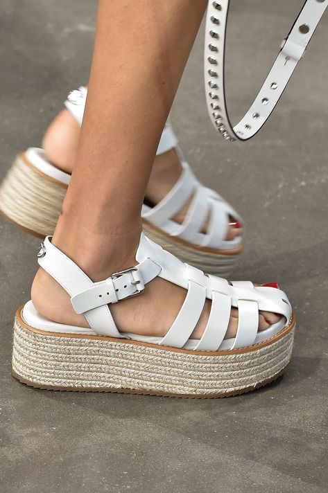 Sandals 2020 trends