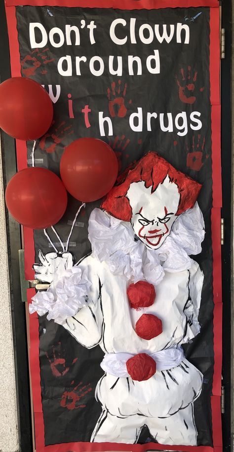 Clown Door Decoration, Red Ribbon Week Door Decorating, Red Ribbon Week Door, Porta Halloween, Bulletin Boards Theme, School Door Decorations, Red Ribbon Week, Door Decorating, Clowning Around