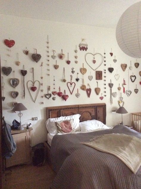 Wall Of Hearts Decorating Ideas, Wall Of Hearts, Stairs And Landing Ideas, Mexican Folk Art Decor, Heart Art Projects, Maximalist Wall, Garden Decor Diy, Vintage Garden Decor, Heart Wall Art