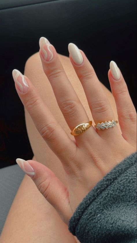 Cute Graduation Nails Almond, Wedding Guest Nails, Uñas Aesthetic, Oval Shaped Nails, Aesthetic Nail, Beauty Hacks Nails, Pretty Nail Colors, Nails Pretty, Graduation Nails