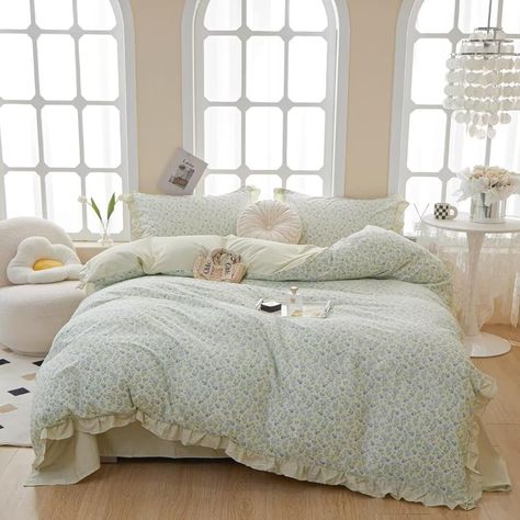 PRICES MAY VARY. Select us: comfort and warmth bedding set for both children and adults, MKXI floral princess comforter set offering the perfect balance of warmth and breathability, sweety blue floral pattern comforters are definitely worth the investment. They maintain their fluffiness and loft over time, which means you won’t have to replace them as often. The comforter and cases are made of microfiber technology, hope that the textiles will spread a snug, embracing feeling in your home. Print Full Bedding Sets Sage Green, Light Green Twin Bedding, Cute Bedding For Teenagers Bohemian, Comforters And Bedding Young Adult, Cute Bedding For Teenagers Boho, Cute Bed Sets Luxe Twin, Cute Bedding Ikea, Target Bedding For Teens, Grid Bedding Bedrooms With Vines