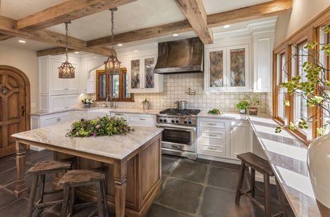 Whitefish Bay Tudor Kitchen - Traditional - Kitchen - Milwaukee - by Angela Westmore, LLC. | Houzz Tudor Style Kitchen, English House Design, Tudor Kitchen, Sitting Nook, Grey Kitchen Designs, Nordic Home Decor, Tudor Style Homes, Tudor Style, Milwaukee Wisconsin