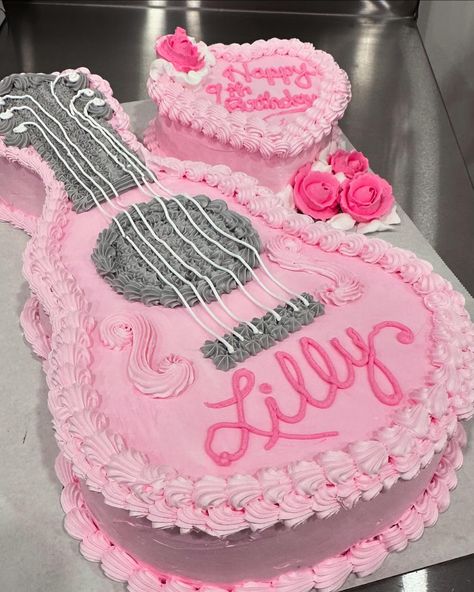 Happy birthday Lilly! 🩷 ✨ 🪩 Dream Cookies, Instagram Happy Birthday, July 10, Cute Cakes, Cake Ideas, Happy Birthday, Cake, Birthday, 10 Things