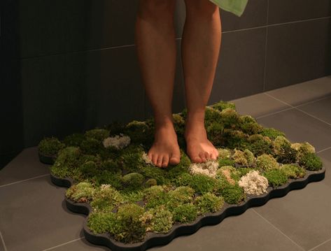 Moss Shower Mats, Moss Bath Mat, Bath Mat Diy, Moss Rug, A Rug, Shower Mat, Bathroom Mat, Natural Living, Bathroom Mats