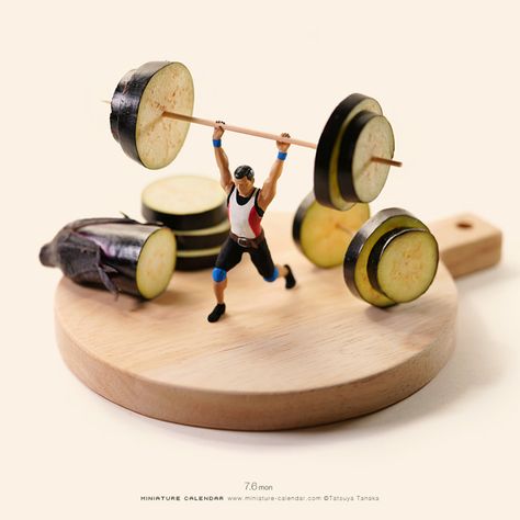 Simplistic Art, Tatsuya Tanaka, Miniature Calendar, Food Art Photography, Miniature Photography, Figure Photography, Tiny World, Motion Graphics Design, Surrealism Photography