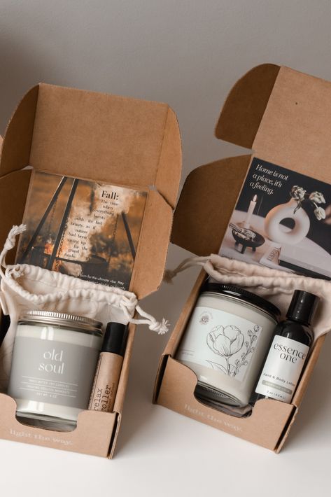 Candle Subscription Box Ideas, Gift Box Ideas Aesthetic, Candle Gift Packaging, Candle Gift Boxes, Gift Box Candle, Candle Subscription Boxes, Candle Box Packaging Design, Gift Box Business Ideas, Candle Storage Ideas