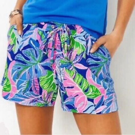 Nwt Lilly Pulitzer Katia Mid-Rise Shorts Blue Grotto Beleaf In Yourself. Brand New Tag Attached 5” Front Pockets Draw String 77% Viscose, 23% Polyester Beleaf In Yourself, Blue Grotto, Chino Shorts Women, Paisley Shorts, Vintage Lilly Pulitzer, Purple Party, Beach Fits, Wrap Romper, Lilly Pulitzer Shorts