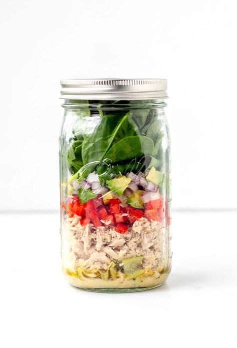 Healthy Mason Jar Salad Recipes - Haute & Healthy Living Jar Salad Recipes, Tex Mex Salad, Leftover Taco Meat, Salad Jar Recipe, Avocado Tuna Salad, Jar Salad, Mason Jar Salad Recipes, Asian Chicken Salads, Tuna Avocado