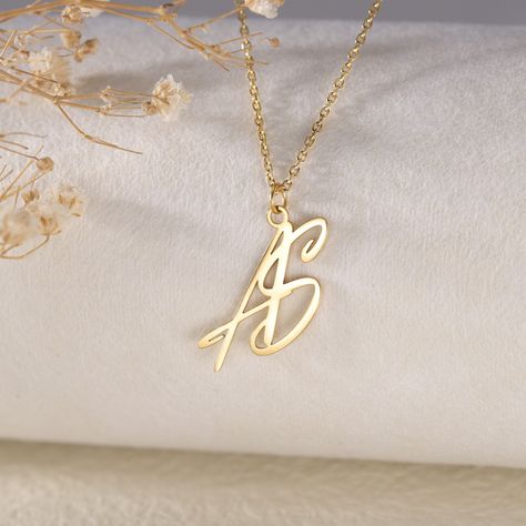 "Necklace Details 📿 ------------------------------------------------------ Feature: Double letter pendant, custom couple letter initial Material: High quality sterling silver Color: Silver, Gold, Rose Gold, Black Chain length: 16\" and 20\" both with 2\" extension, 14\" and 24\" without extension chain, please contact us for custom lengths. Closure: Lobster claw. Chain type:Default Cable Chain. Box chain, curb chain can be customized. Package: Default Jewelry Pouch, the material is very soft, p Gold Initial Pendant, Rose Noir, Couple Jewelry, Fancy Jewelry, Black Chain, Letter Pendants, Initial Pendant, Girly Jewelry, Letter Necklace