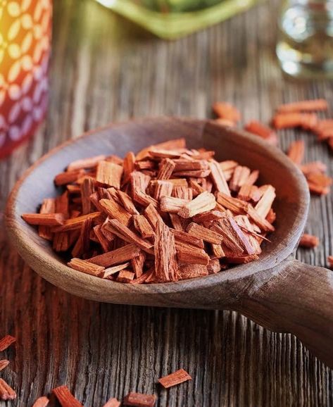 6 Savory Sandalwood Blends For That Ultimate Woodsy Feel Sandalwood Aesthetic, Sandalwood Blends, Sandalwood Fragrance, Scent Diffuser, Toxic Free, Fall Scents, Couples Goals, Cute Couples Goals, Rustic Charm