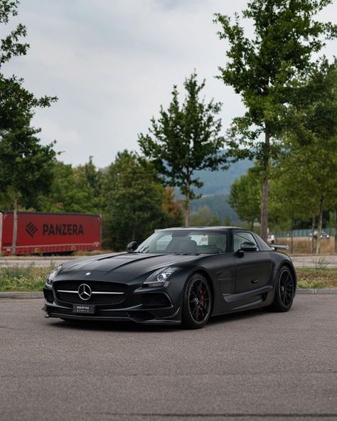 Justin Schmöller on Instagram: "A matte black Black Series. I have to admit, it does look quite good. @acw_dreamcars #mercedesbenz #slsamg #slsblackseries" Street Racing Aesthetic, Toyota Tercel 4wd, Sls Black Series, Subcompact Cars, Mercedes Cars, Mercedes Benz Sls Amg, Sls Amg, Mercedes Sls, Bike Aesthetic