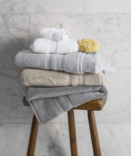 Parachute Towels If you’re looking for a luxurious feel at a reasonable price, these Turkish cotton towels belong in your bathroom. Parachute Home, Decorating Bathroom, Bath Towels Luxury, Quick Dry Towel, Turkish Cotton Towels, Luxury Towels, Cotton Bath Towels, Bath Sheets, Drying Towels