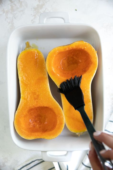 Brushing a halved butternut squash with olive oil How To Roast, Butternut Squash Recipes, Roasted Butternut Squash, Roasted Butternut, Winter Squash, Squash Recipes, Butternut Squash, Sauce Recipes, Vegetable Recipes