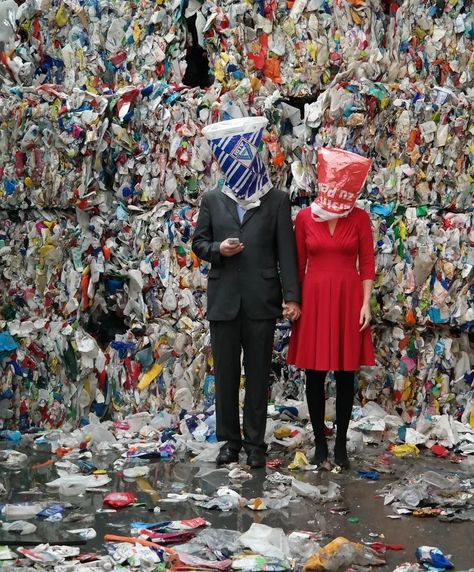 Sustainable Fashion Photography, Waste Art, Plastic Trash, Protest Art, Trash Art, Psy Art, Plastic Art, Plastic Pollution, Conceptual Photography