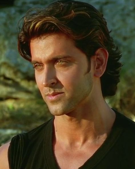 Hrithik Roshan ❤ Hrithik Roshan Bang Bang, Hrithik Roshan Hairstyle, Dhoom 2, كاترينا كيف, 90s Bollywood Aesthetic, Hijau Mint, 90s Bollywood, Vintage Bollywood, Actors Images